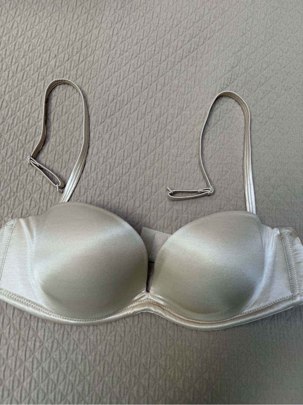 WONDERBRA Strapless Size 36B